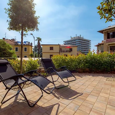 Luxury Center -50m To The Sea דירה אופטיה
